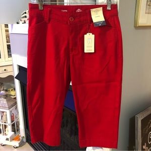 St. John’s Bay Petite Secretly Slender Mid Rise Capri Pants